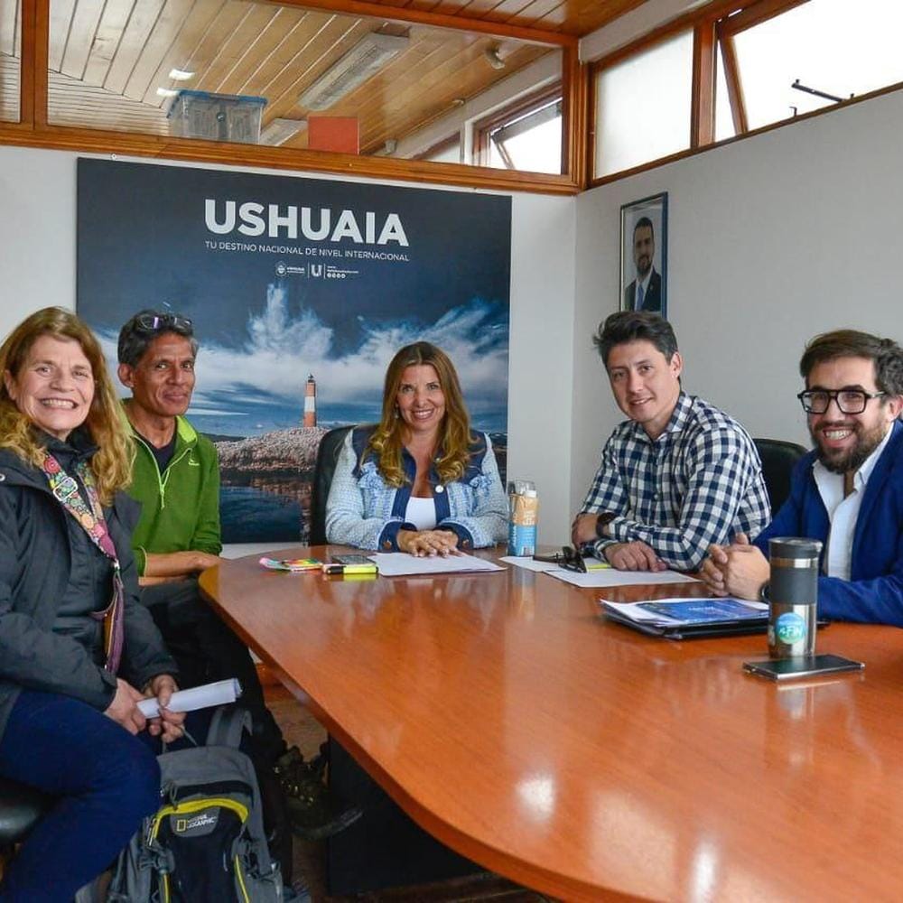 VIVIANA MANFREDOTTI SE REUNIÓ CON LA ASOCIACIÓN DE PROFESIONALES DEL TURISMO DE TIERRA DEL FUEGO PARA FORTALECER EL SECTOR TURÍSTICO