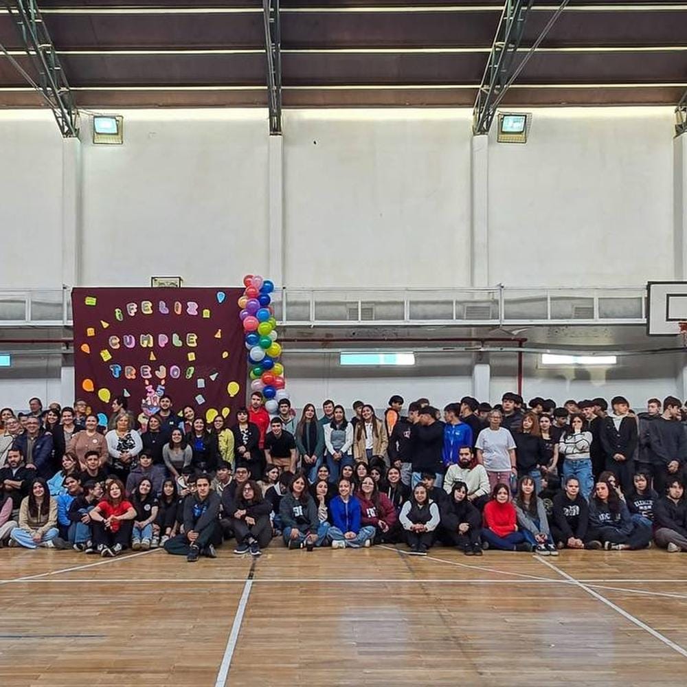35 AÑOS DEL COLEGIO RAMÓN ALBERTO TREJO NOEL EN TOLHUIN