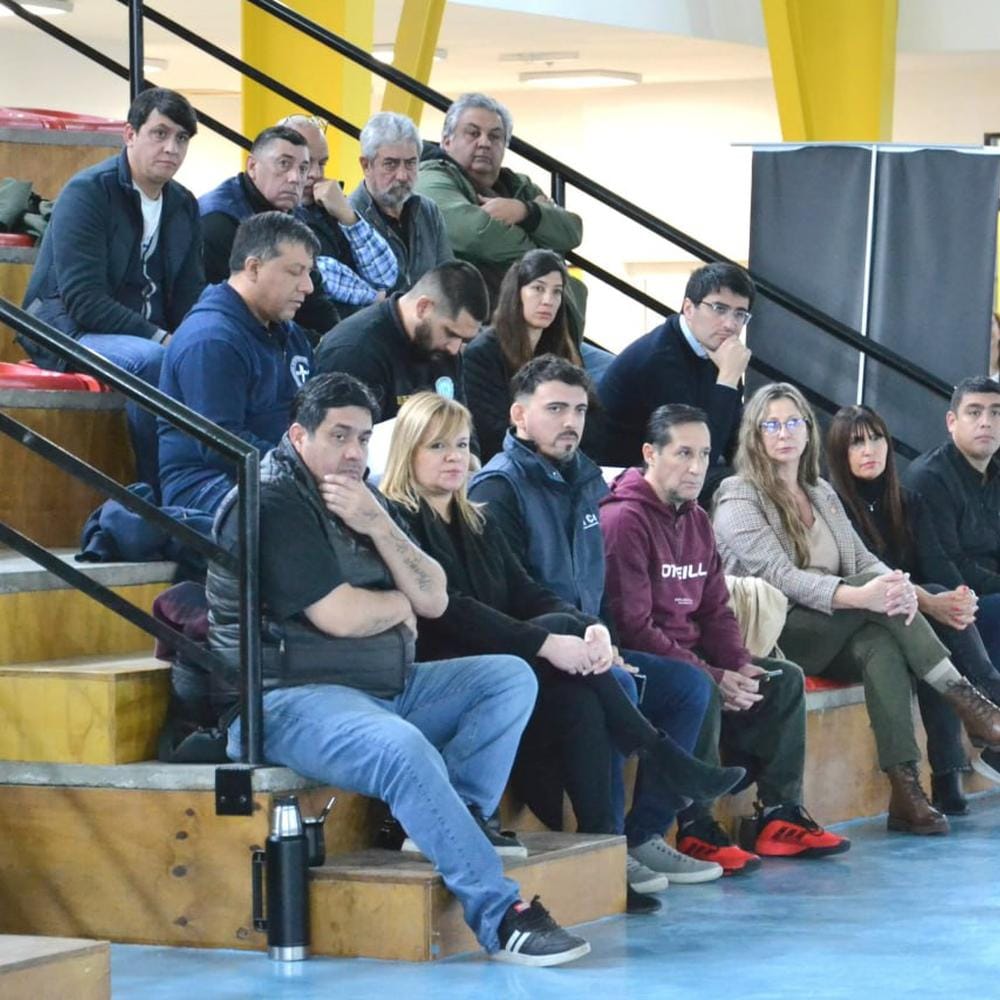 GOBIERNO APOYA A SINDICATOS EN DEFENSA DE INDUSTRIA FUEGUINA