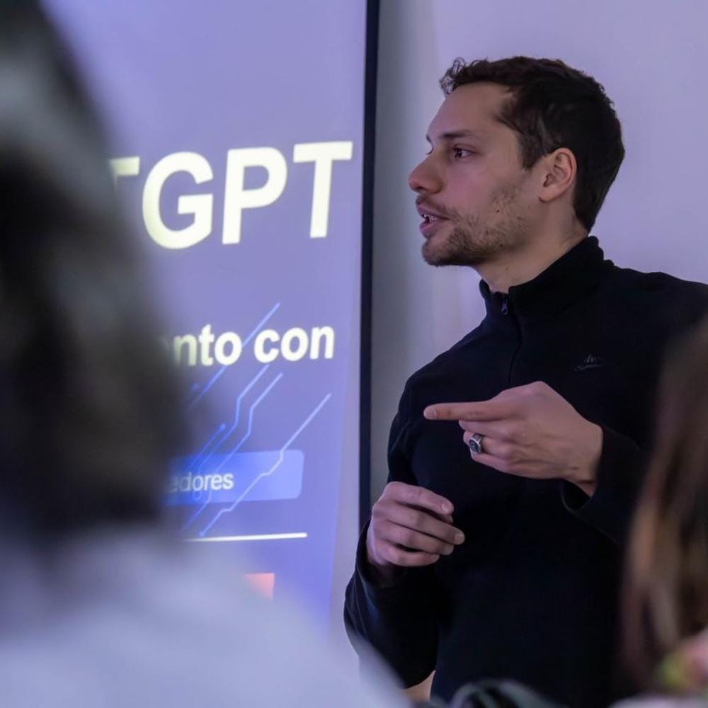 CAPACITACIÓN EN INTELIGENCIA ARTIFICIAL PARA EMPRENDEDORES EN USHUAIA