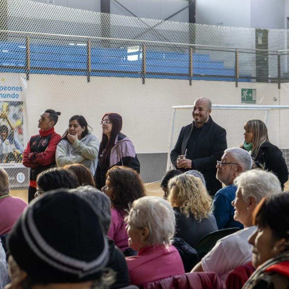 CHARLA DE PREVENCIÓN SÍSMICA PARA ADULTOS MAYORES EN USHUAIA
