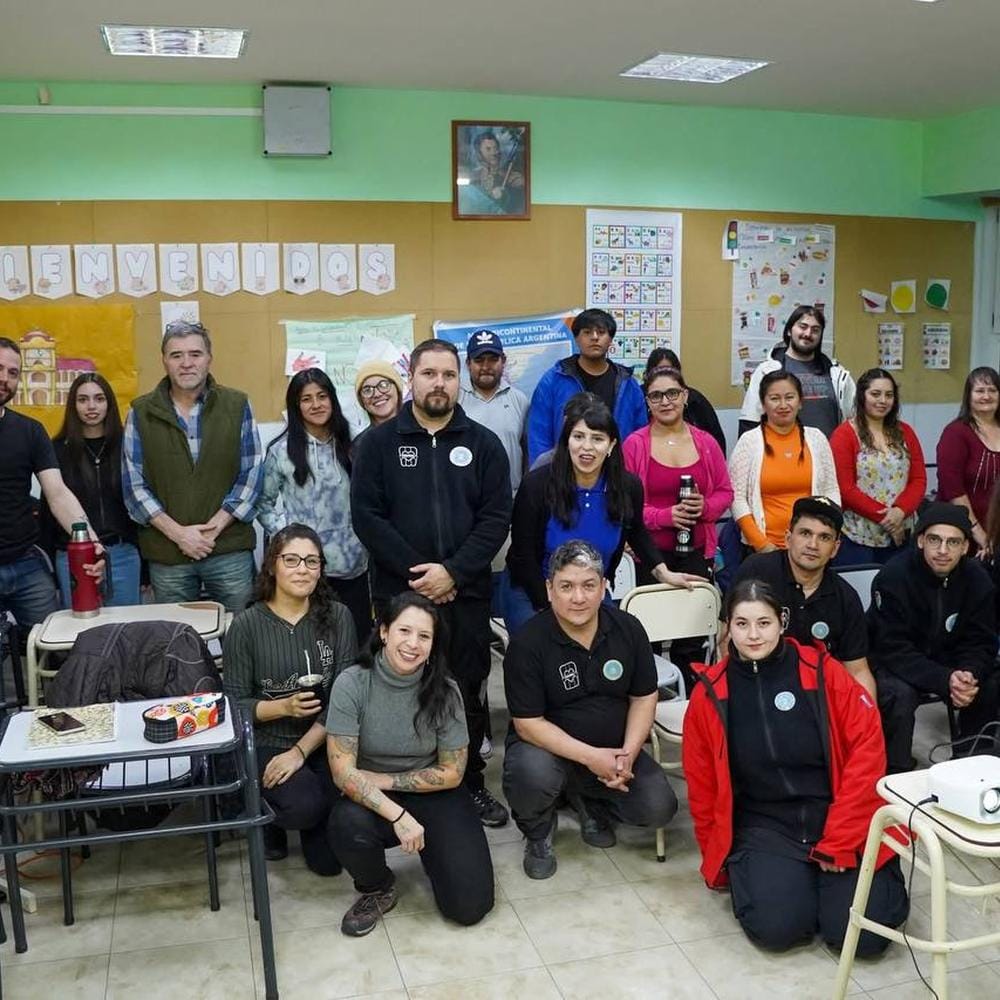 Capacitación en RCP y Primeros Auxilios para estudiantes de Turismo en Tolhuin