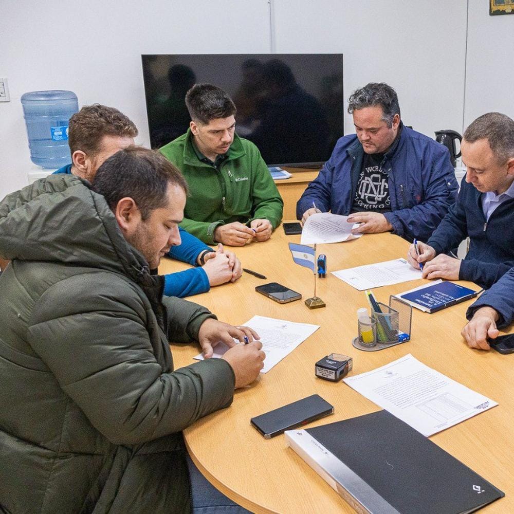 Municipio y SITOS acuerdan aumento salarial para Obras Sanitarias