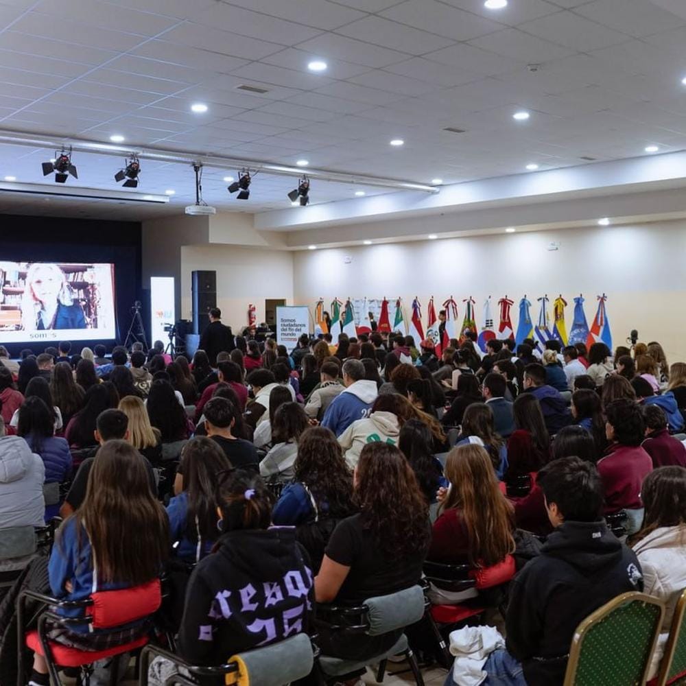 Juventud fueguina potencia su ciudadanía global con encuentros diplomáticos