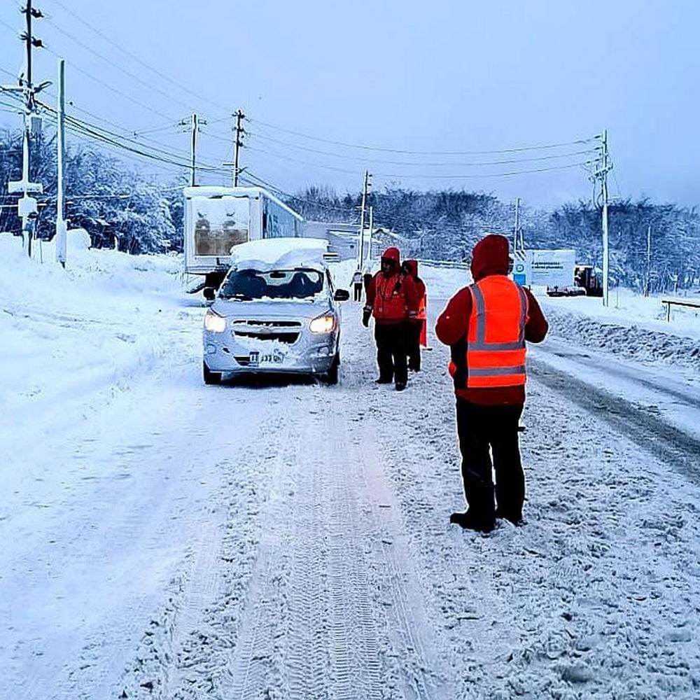 Ushuaia refuerza controles de cubiertas en invierno