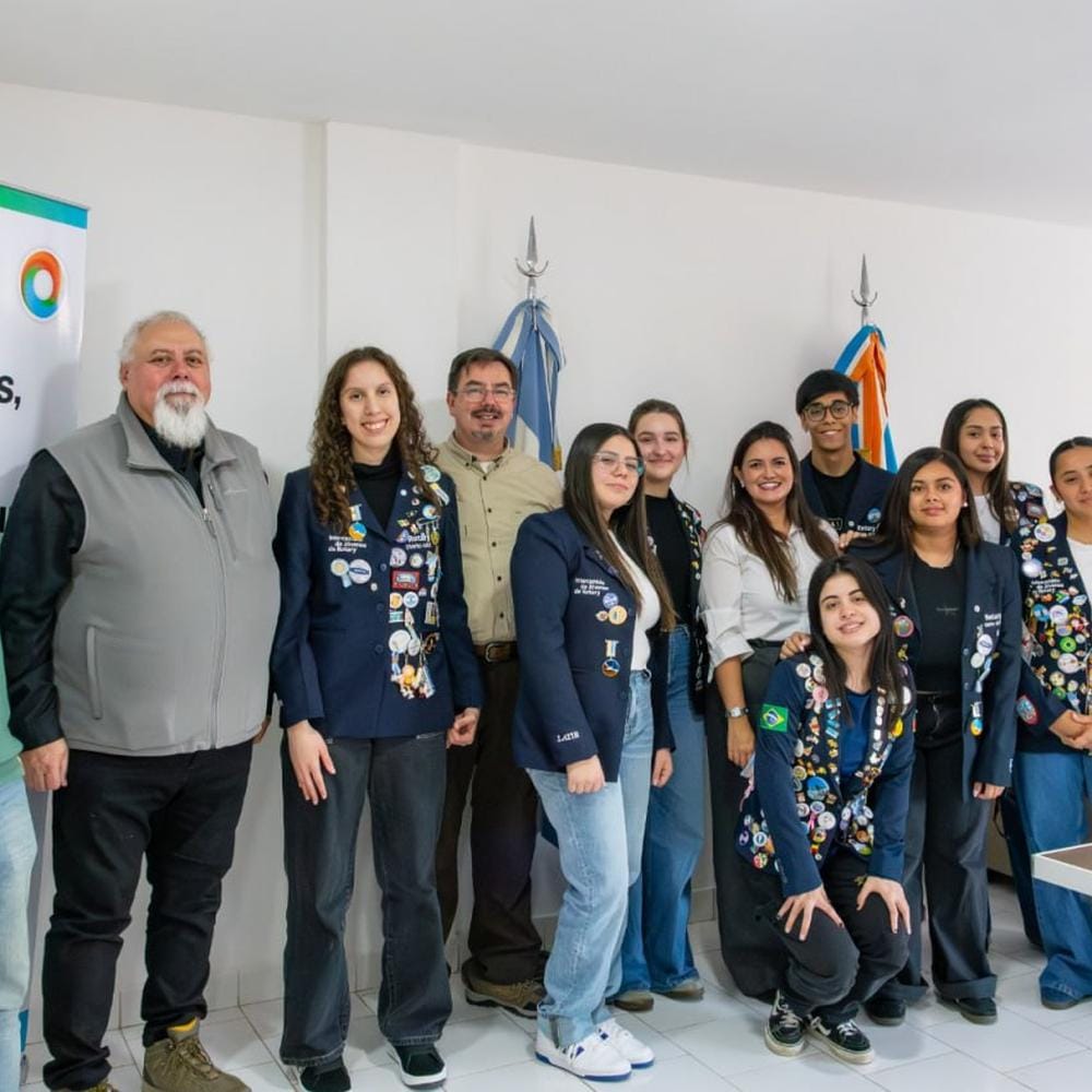 Jóvenes de Tierra del Fuego reciben reconocimiento en programa de intercambio internacional