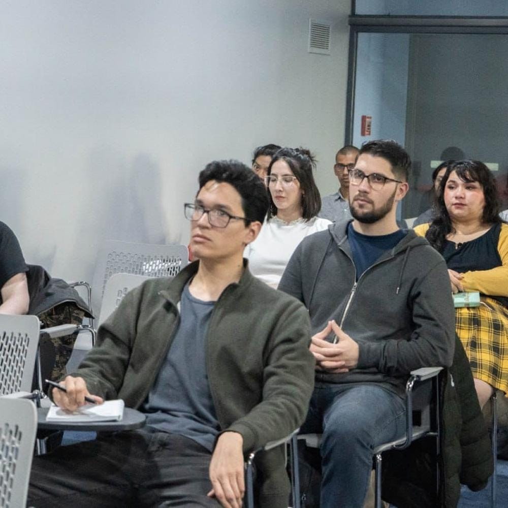 Jóvenes Fueguinos Inician Capacitación en Programación Web