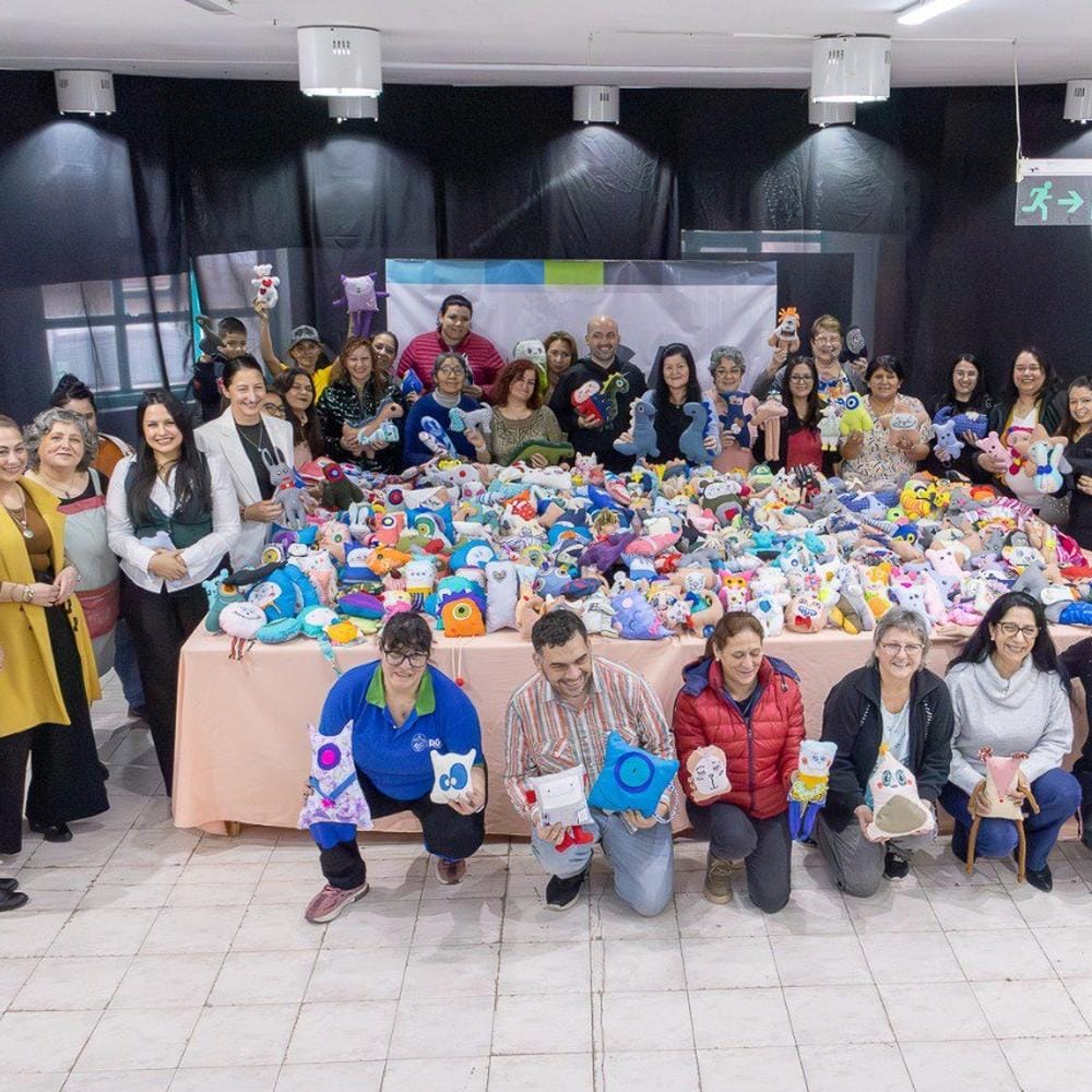 Río Grande: Más de 700 muñecos solidarios para las infancias