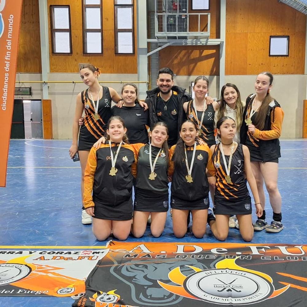 Ushuaia y ADEFU, campeones en hockey pista de los Juegos Fueguinos