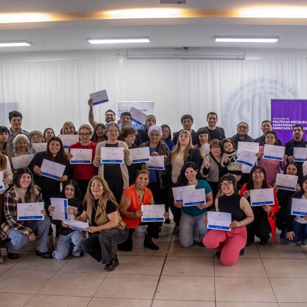 Ushuaia capacita a más de 250 vecinos en 2025