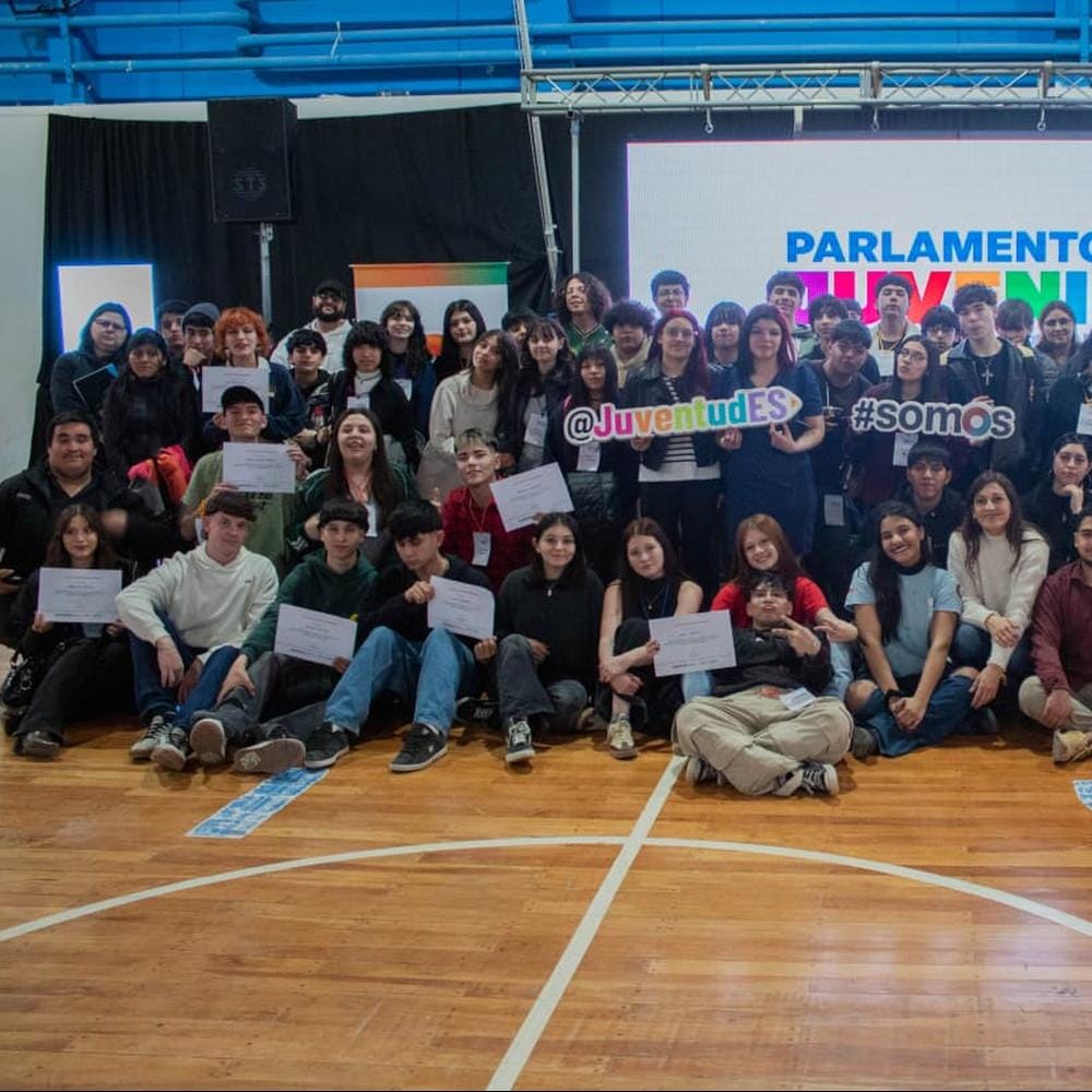 Jóvenes fueguinos en la instancia provincial del Parlamento Mercosur
