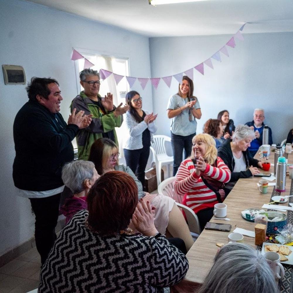 Ushuaia celebra el Día del Adulto Mayor con lectura y música