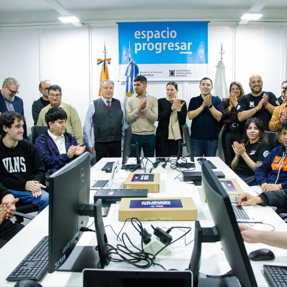 Municipio de Río Grande impulsa nuevo espacio de coworking en la UTN