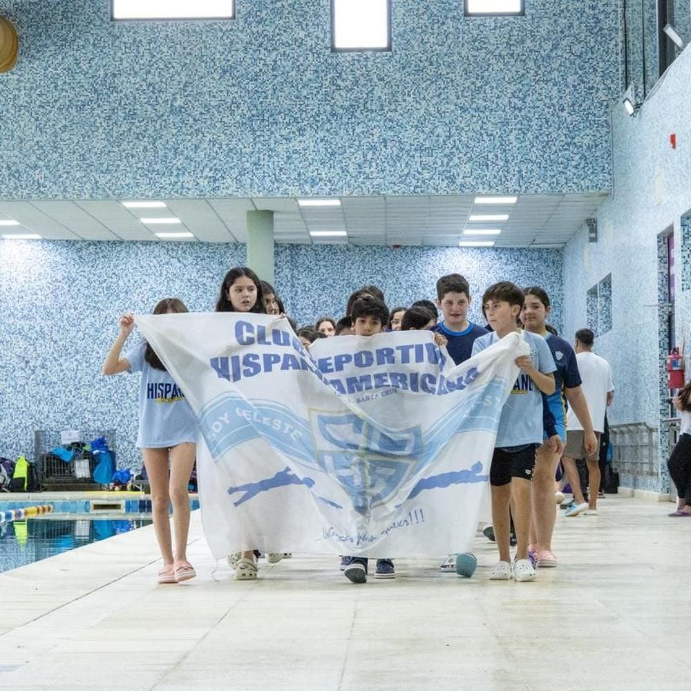 Natación en Ushuaia: gran torneo juvenil en el Polo de Malvinas