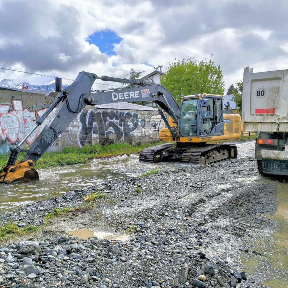 Trabajos de saneamiento en el arroyo Buena Esperanza