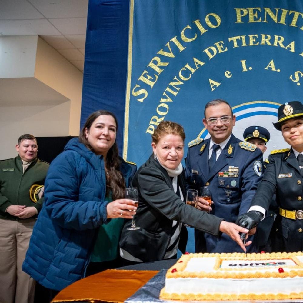 Egreso de la IV Promoción de Oficiales Penitenciarios