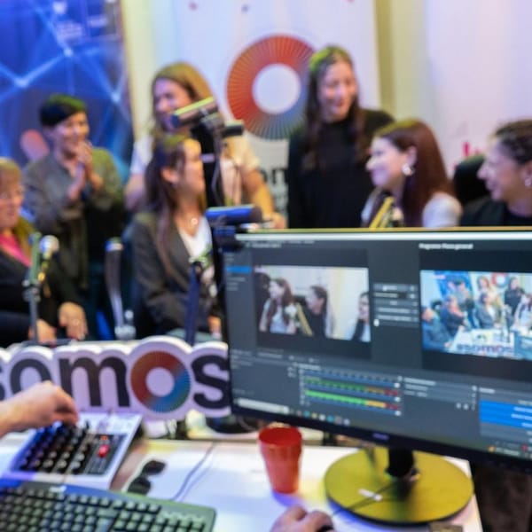 SE INAUGURÓ LA PRIMERA SALA DE STREAMING EN TOLHUIN: UNA INICIATIVA PARA JÓVENES CREATIVOS