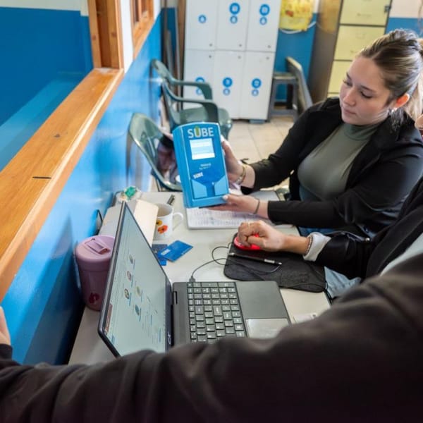 CARGA DE BOLETOS ESTUDIANTILES GRATUITOS EN USHUAIA: UN SERVICIO ESENCIAL PARA LA COMUNIDAD