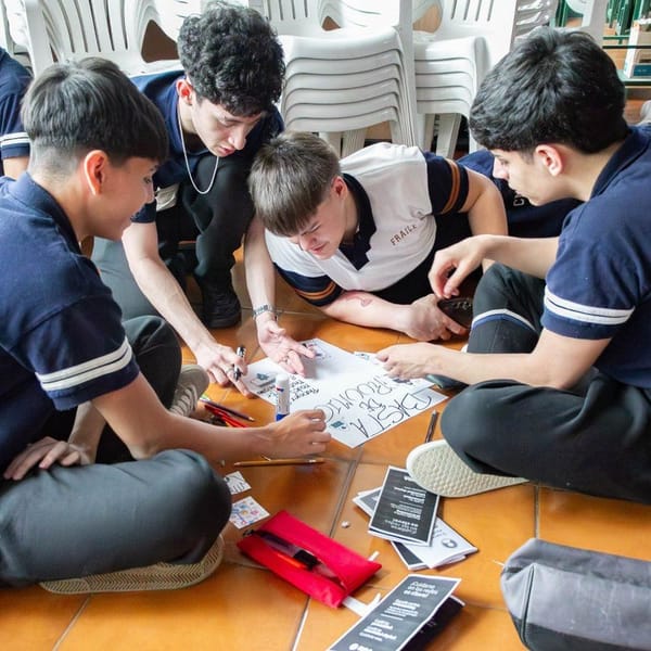 NAVEGACIÓN SEGURA EN REDES SOCIALES: TALLER DEL MUNICIPIO PARA ADOLESCENTES DEL CIERG