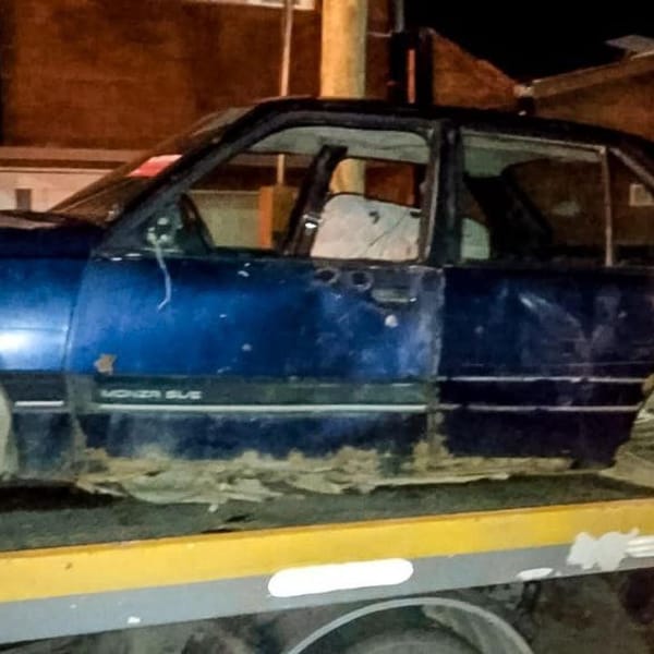 MUNICIPALIDAD DE USHUAIA RETIRA VEHÍCULOS ABANDONADOS