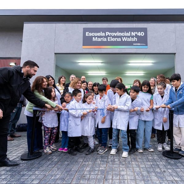 INAUGURACIÓN DE LA ESCUELA PROVINCIAL Nº 40 EN USHUAIA