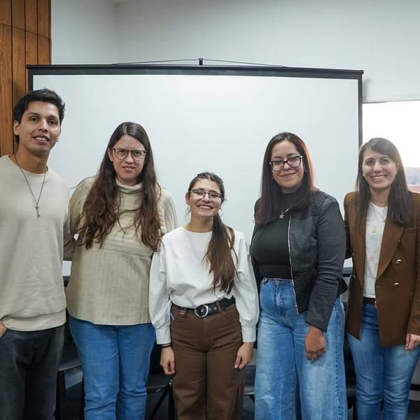 EGRESADA HISTÓRICA EN EL CENTRO UNIVERSITARIO DE TOLHUIN