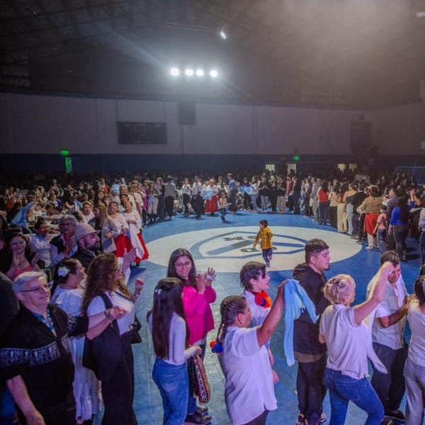 RÍO GRANDE SE VISTE DE FOLKLORE EN “ESPERANDO EL 25”