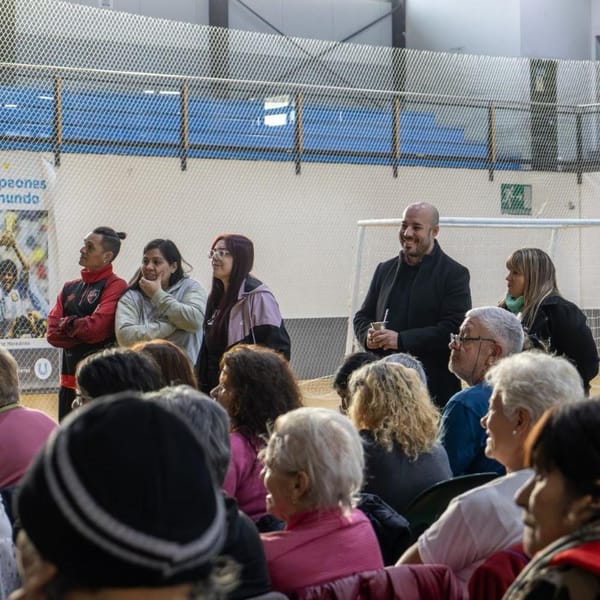 CHARLA DE PREVENCIÓN SÍSMICA PARA ADULTOS MAYORES EN USHUAIA
