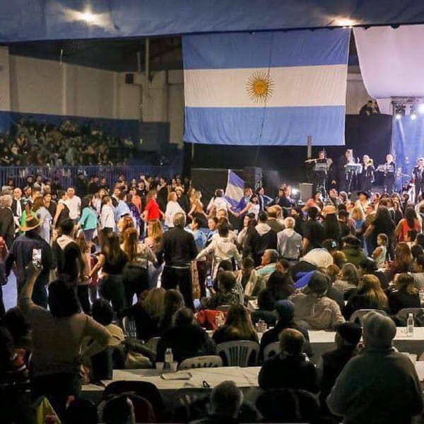 GRAN PEÑA FOLKLÓRICA “ESPERANDO EL 25” EN RÍO GRANDE
