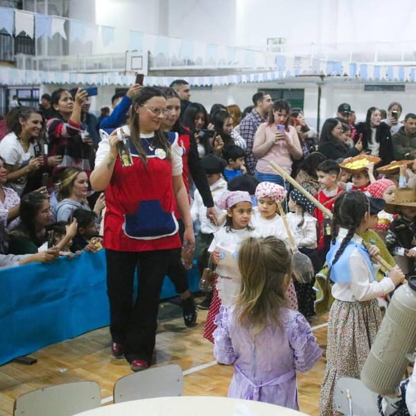 FIESTA PATRIA EN TOLHUIN: LA GRAN PEÑA DEL 25 DE MAYO