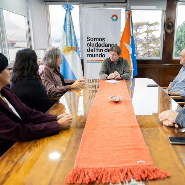 RESPALDO DE FEDUN AL GOBERNADOR POR LA DEFENSA LABORAL
