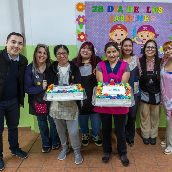 RÍO GRANDE CELEBRA EL DÍA DE LOS JARDINES Y MAESTRAS