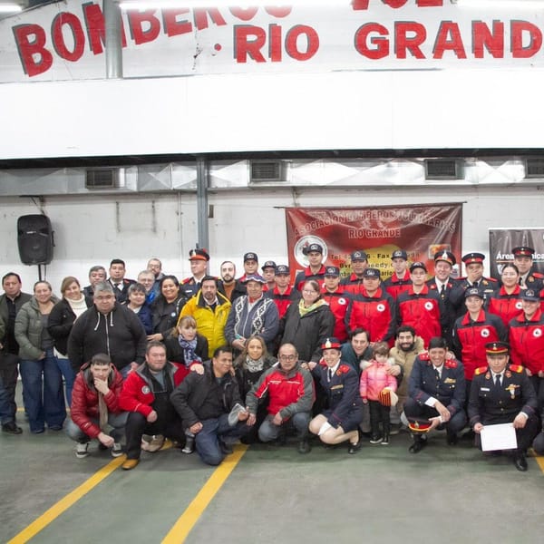 Río Grande homenajea a los Bomberos Voluntarios en su día