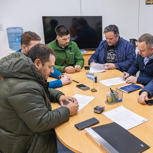 Municipio y SITOS acuerdan aumento salarial para Obras Sanitarias
