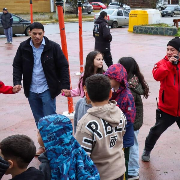 Tolhuin refuerza la seguridad escolar con simulacros de evacuación