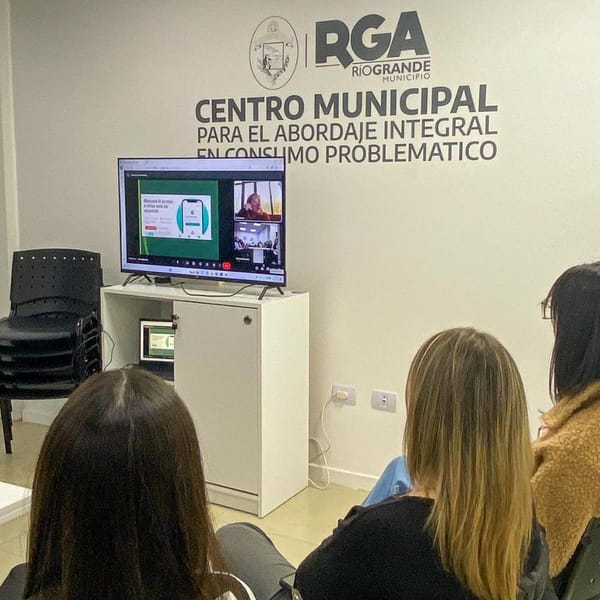 Salud Mental en Río Grande: Formación Continua y Prevención