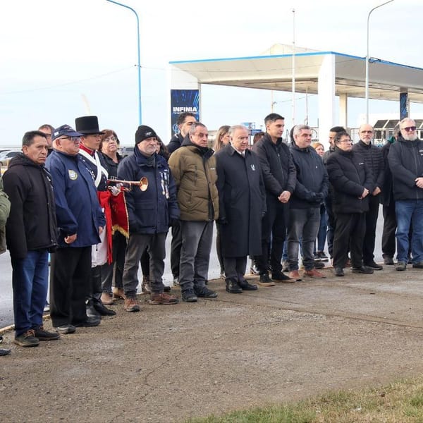 Río Grande conmemora el Día de la Bandera con acto patriótico