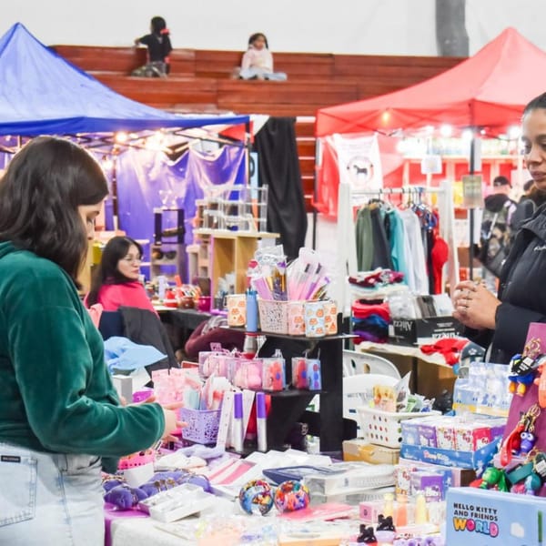 Feria "Feriantes del Fin del Mundo" en Río Grande