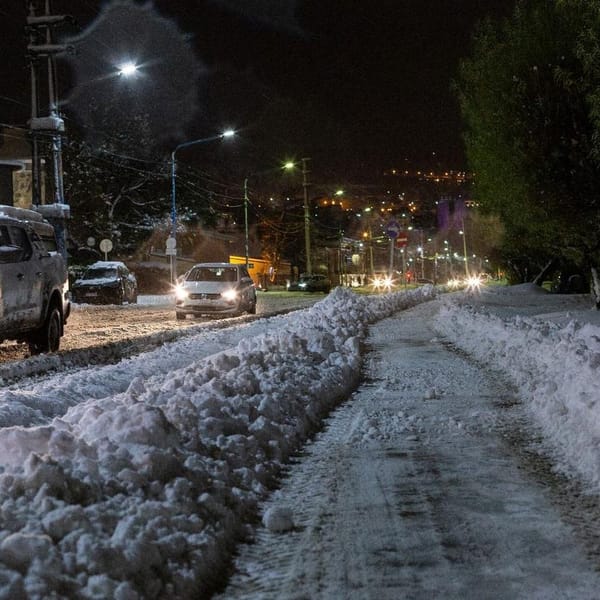 Operativo de Emergencia en Ushuaia por Nieve Intensa