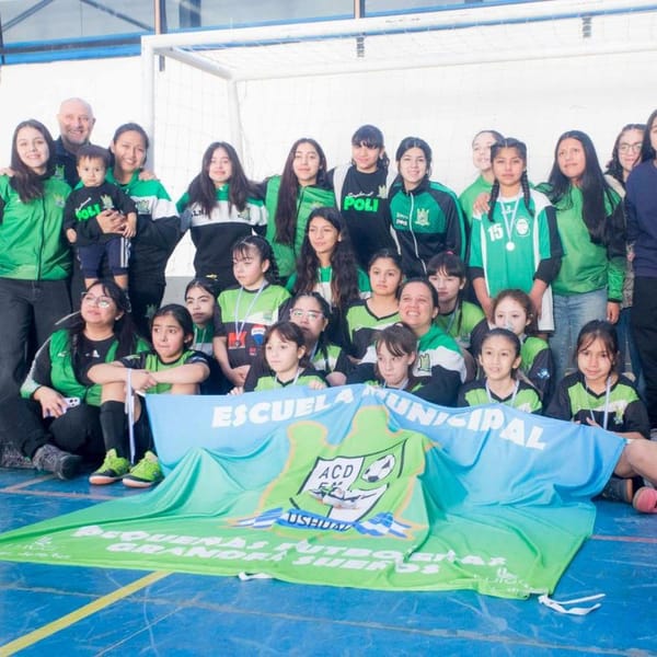 VUELTA OLÍMPICA EN LA LIGA USHUAIENSE DE FUTSAL