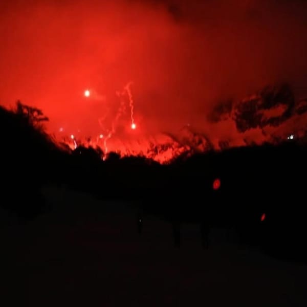 Celebran 30 años de la Bajada con Antorchas en Ushuaia