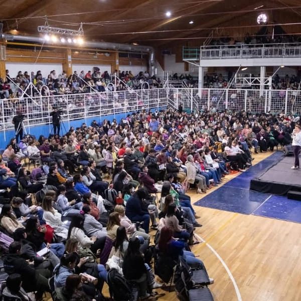 Río Grande impulsa innovación educativa con su primer congreso