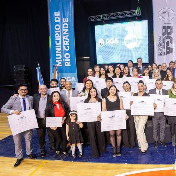 Primer egreso en Tierra del Fuego de la UNA