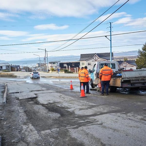 Ushuaia impulsa el bacheo para mejorar calles urbanas