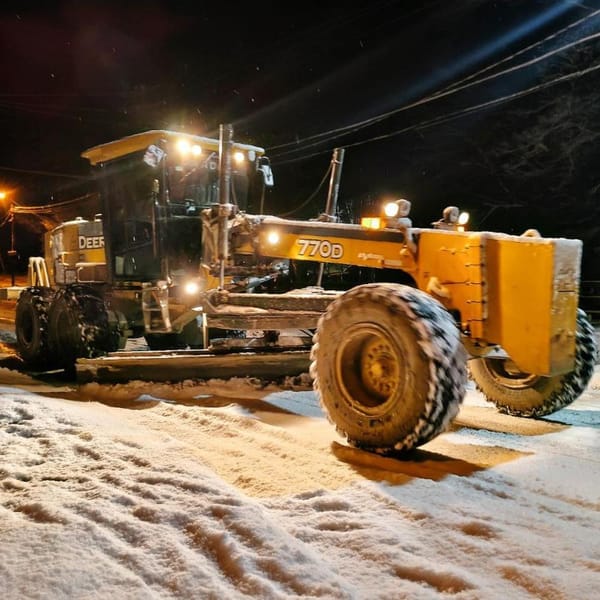 Ushuaia activa su operativo invierno con maquinaria y personal