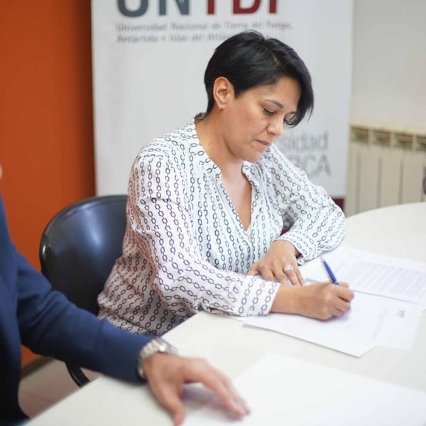 Innovación y Cultura: La UNTDF y la AIAS fortalecen vínculos