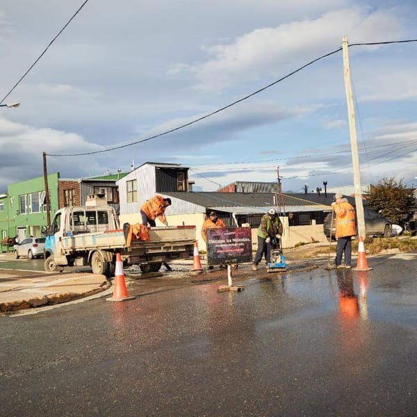 Ushuaia avanza con fuerte plan de bacheo en calles principales