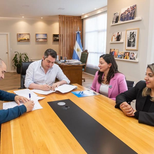 RÍO GRANDE Y CLACSO FORTALECEN CAPACITACIÓN PÚBLICA