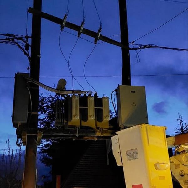 Corte de luz en Tolhuin: reparación en marcha