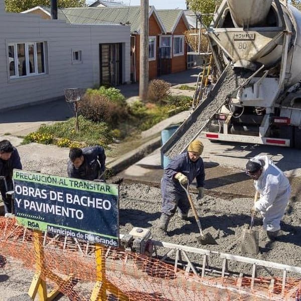 Río Grande avanza en recondicionamiento vial